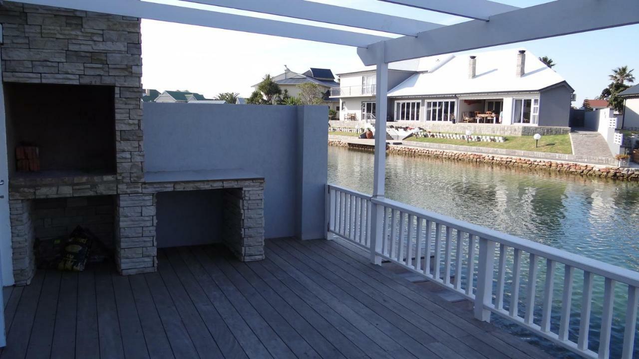 Waterside Living Can05 제프리스 베이 외부 사진